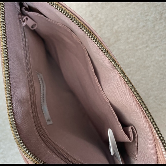 Wristlet - Picture 4 of 4